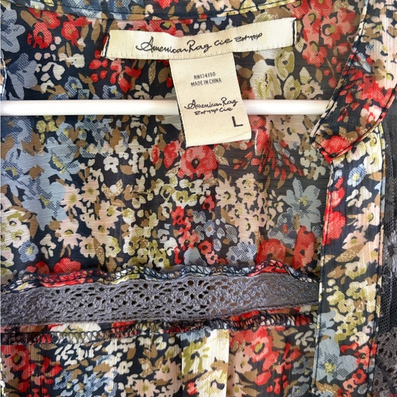 American Rag Multicolor Floral Button Down Blouse size large - Picture 2 of 2